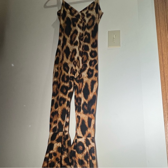 Leopard Ruffle Jumpsuit - Picture 3 of 5